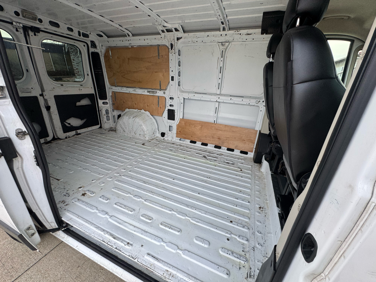 RAM Promaster 1500 Low Roof Tradesman 136-in. WB 2018