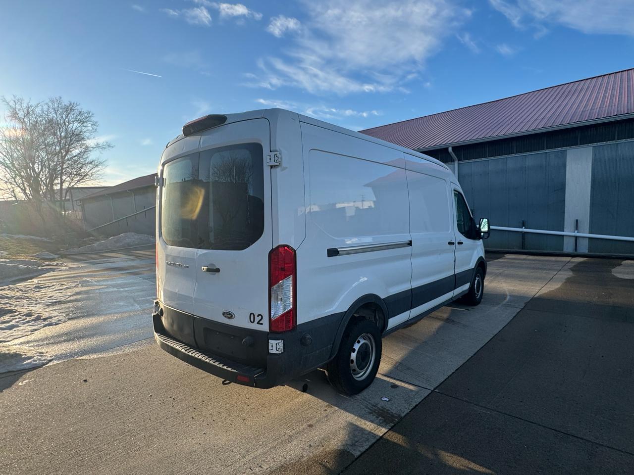 Ford Transit 250 Van Med. Roof w/Sliding Pass. 130-in. WB 2020