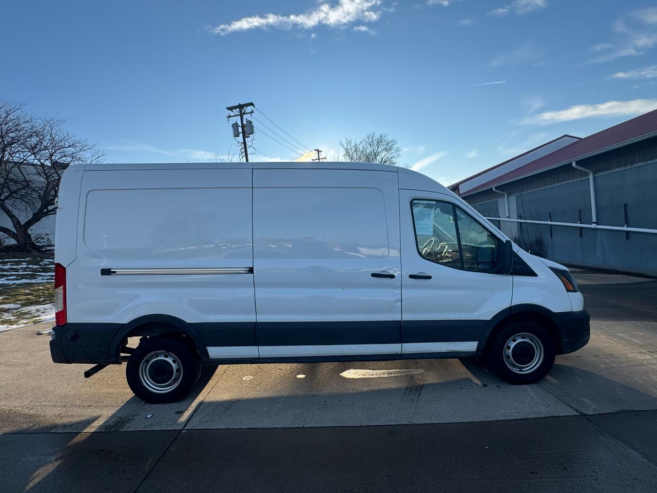 Ford Transit 250 Van Med. Roof w/Sliding Pass. 130-in. WB 2020