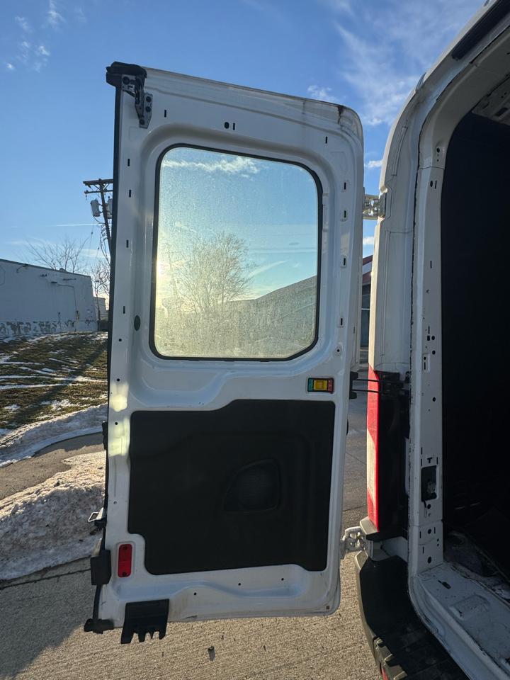 Ford Transit 250 Van Med. Roof w/Sliding Pass. 130-in. WB 2020