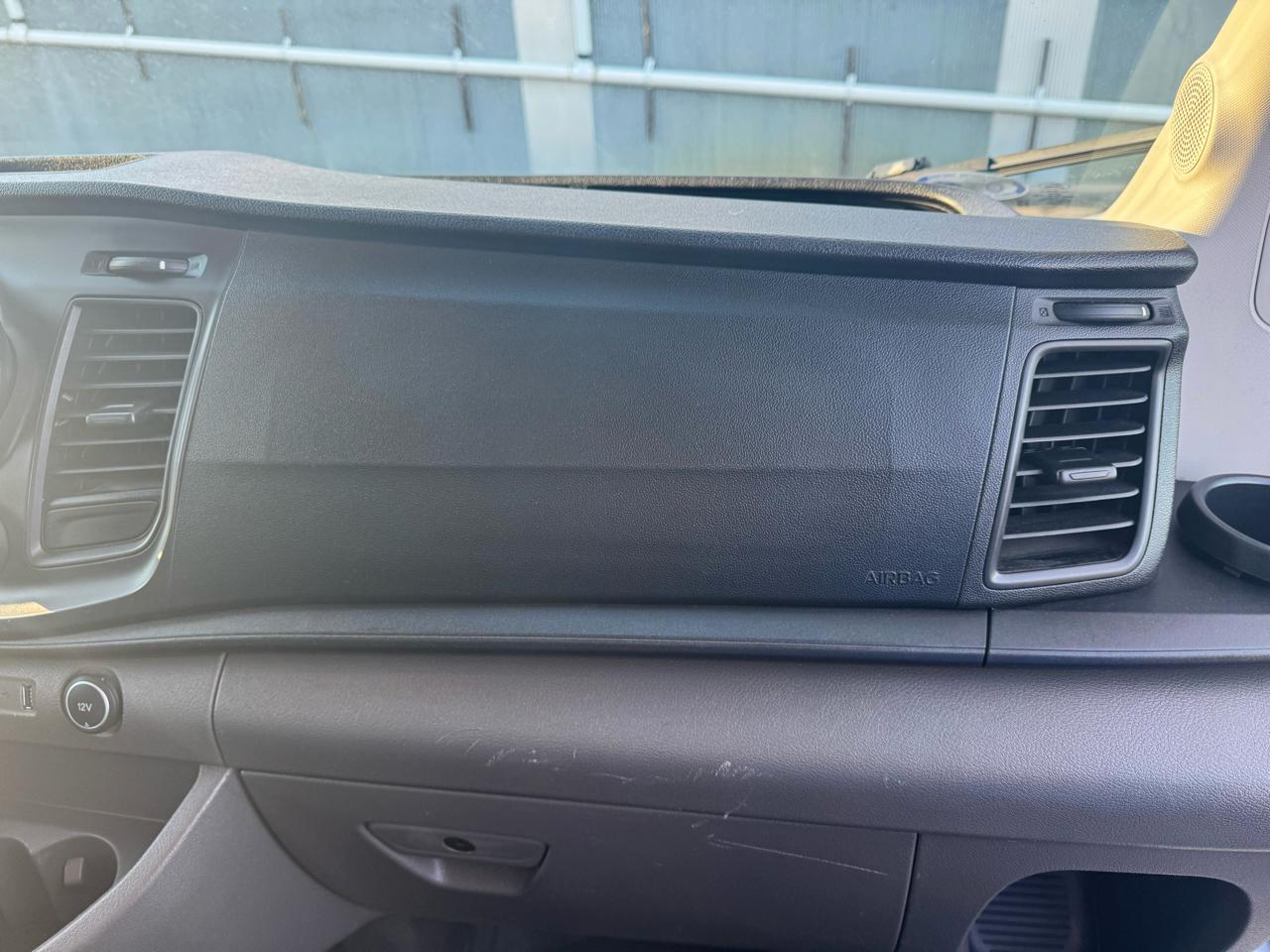 Ford Transit 250 Van Med. Roof w/Sliding Pass. 130-in. WB 2020