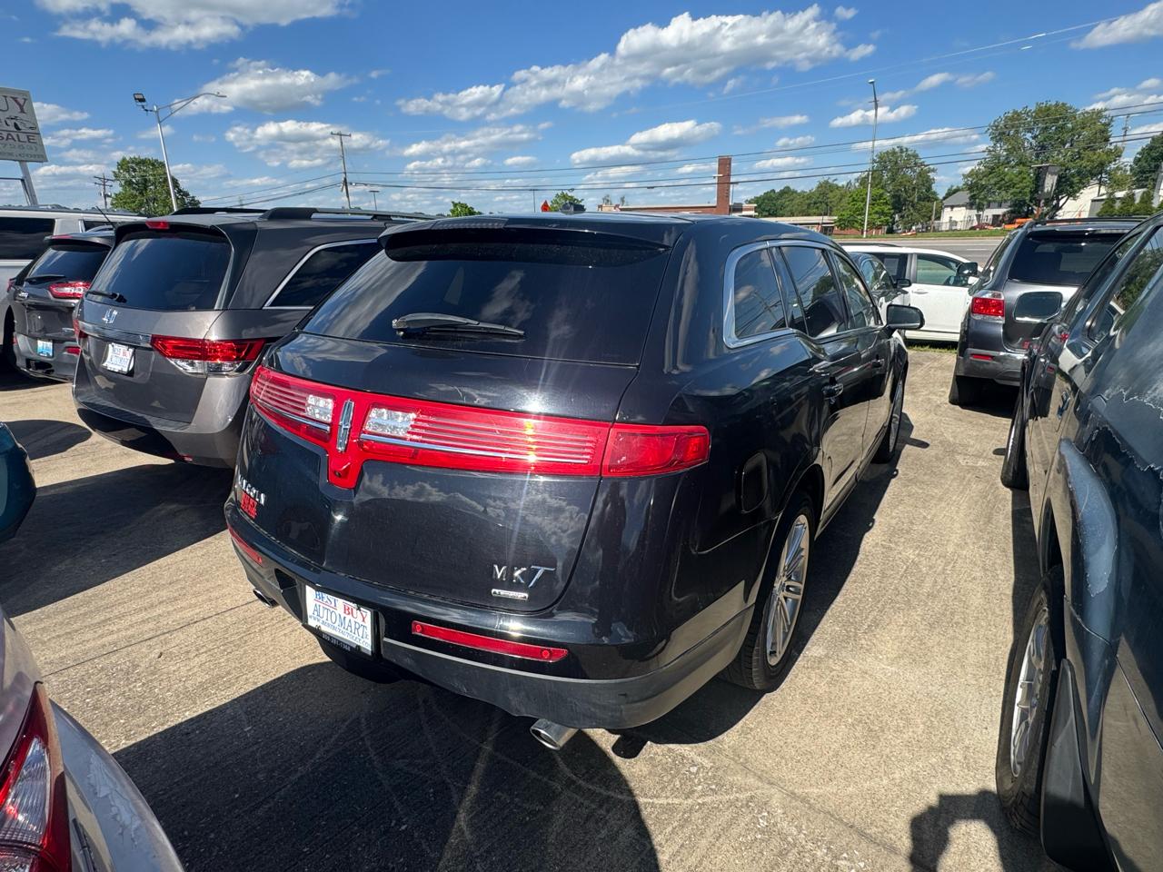Lincoln MKT 3.5L with EcoBoost AWD 2016