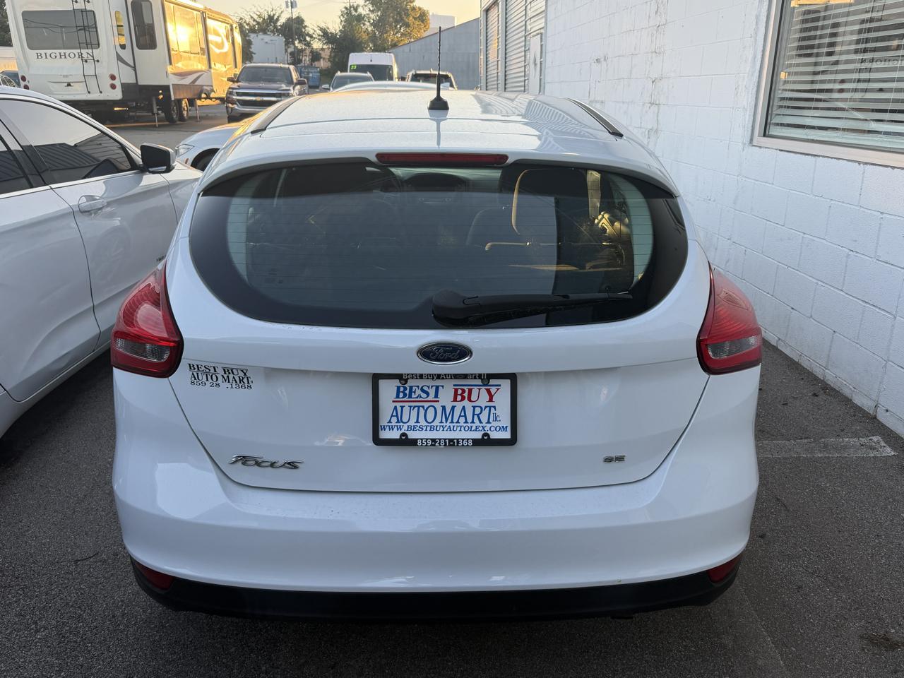 Ford Focus SE Hatch 2016