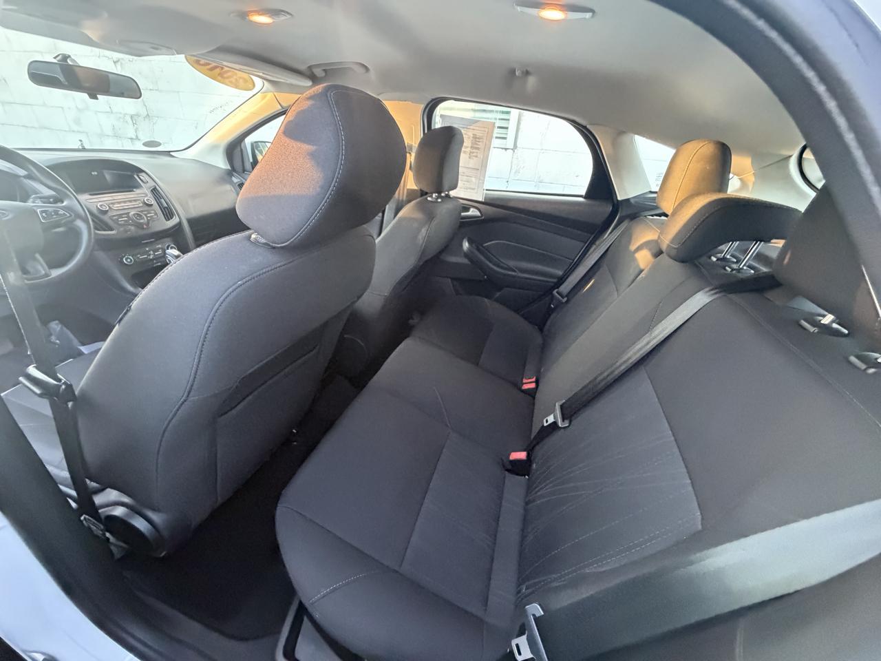 Ford Focus SE Hatch 2016