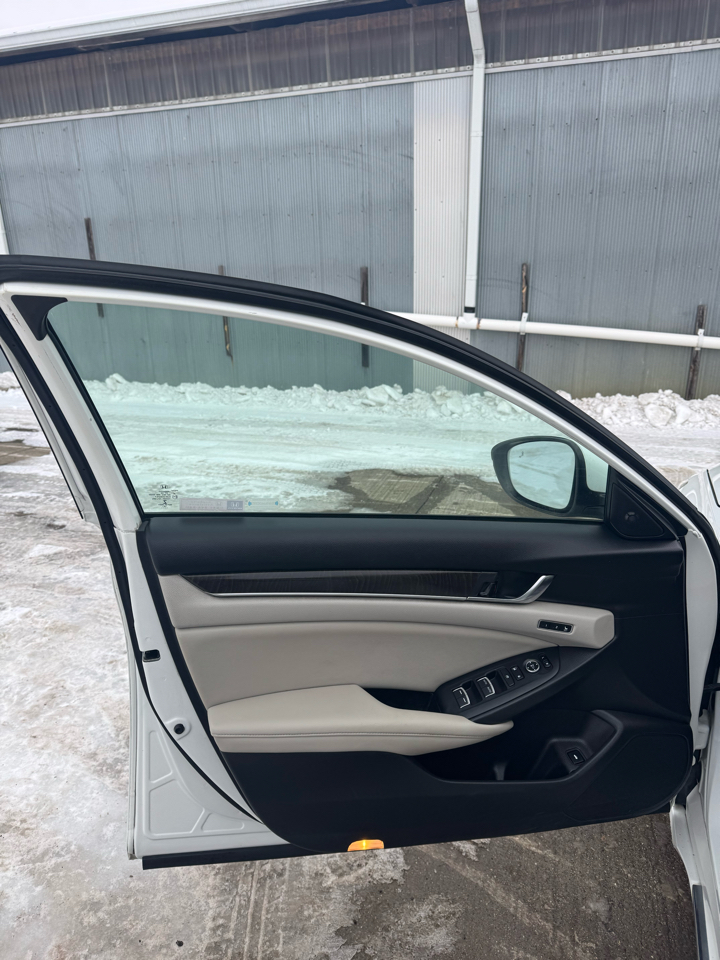 Honda Accord Hybrid Touring 2019