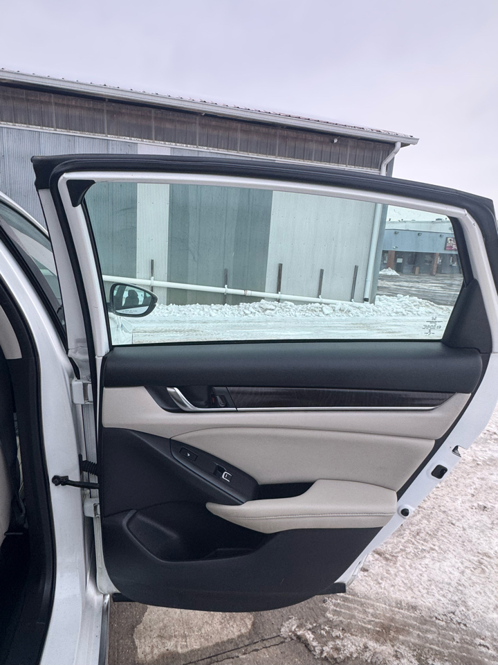 Honda Accord Hybrid Touring 2019