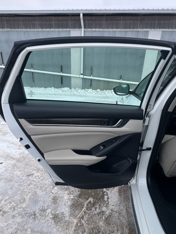 Honda Accord Hybrid Touring 2019