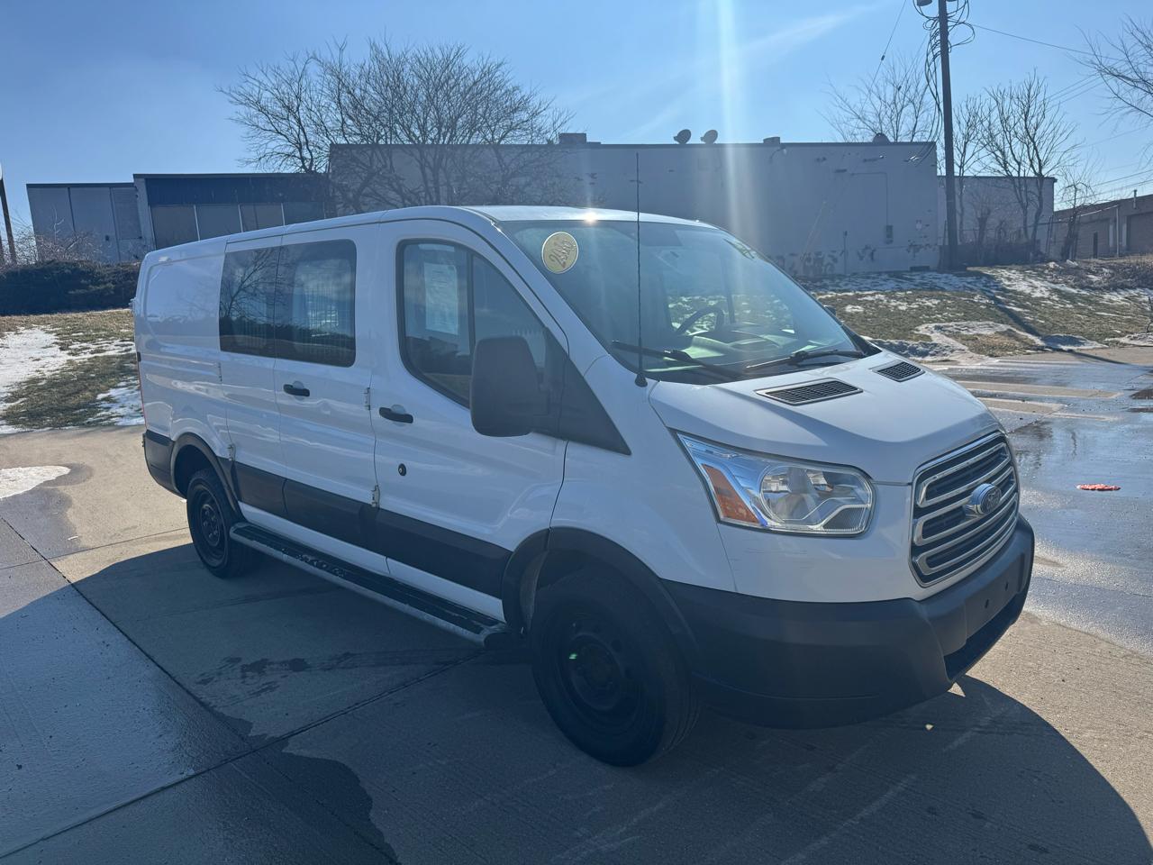 2015 Ford Transit 250 Van Low Roof 60/40 Pass.130-in. WB