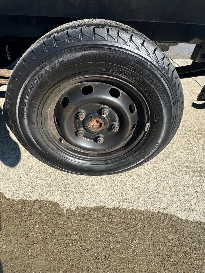 Ford Transit 250 Van Low Roof 60/40 Pass.130-in. WB 2015