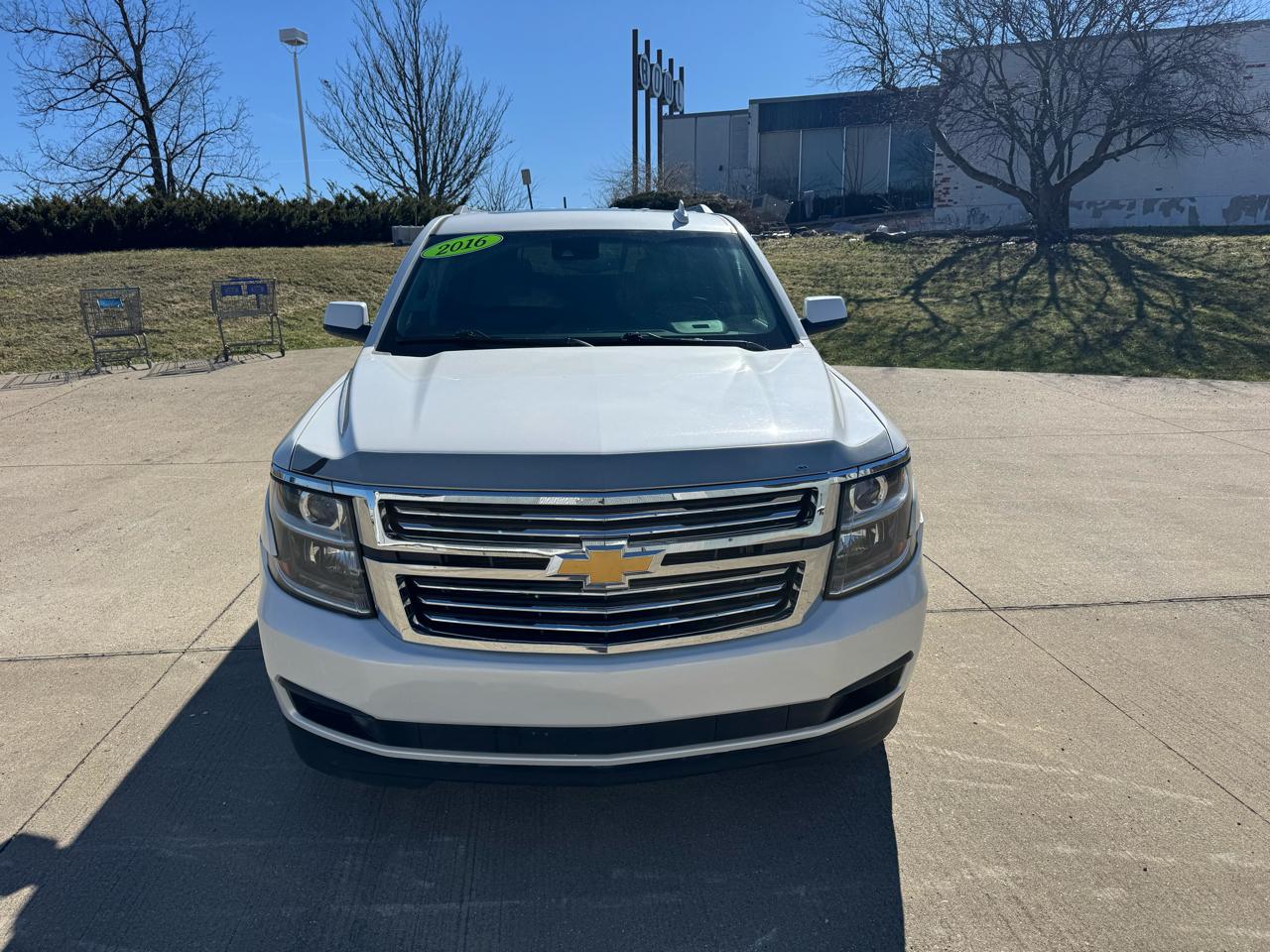 Chevrolet Suburban LT 4WD 2016