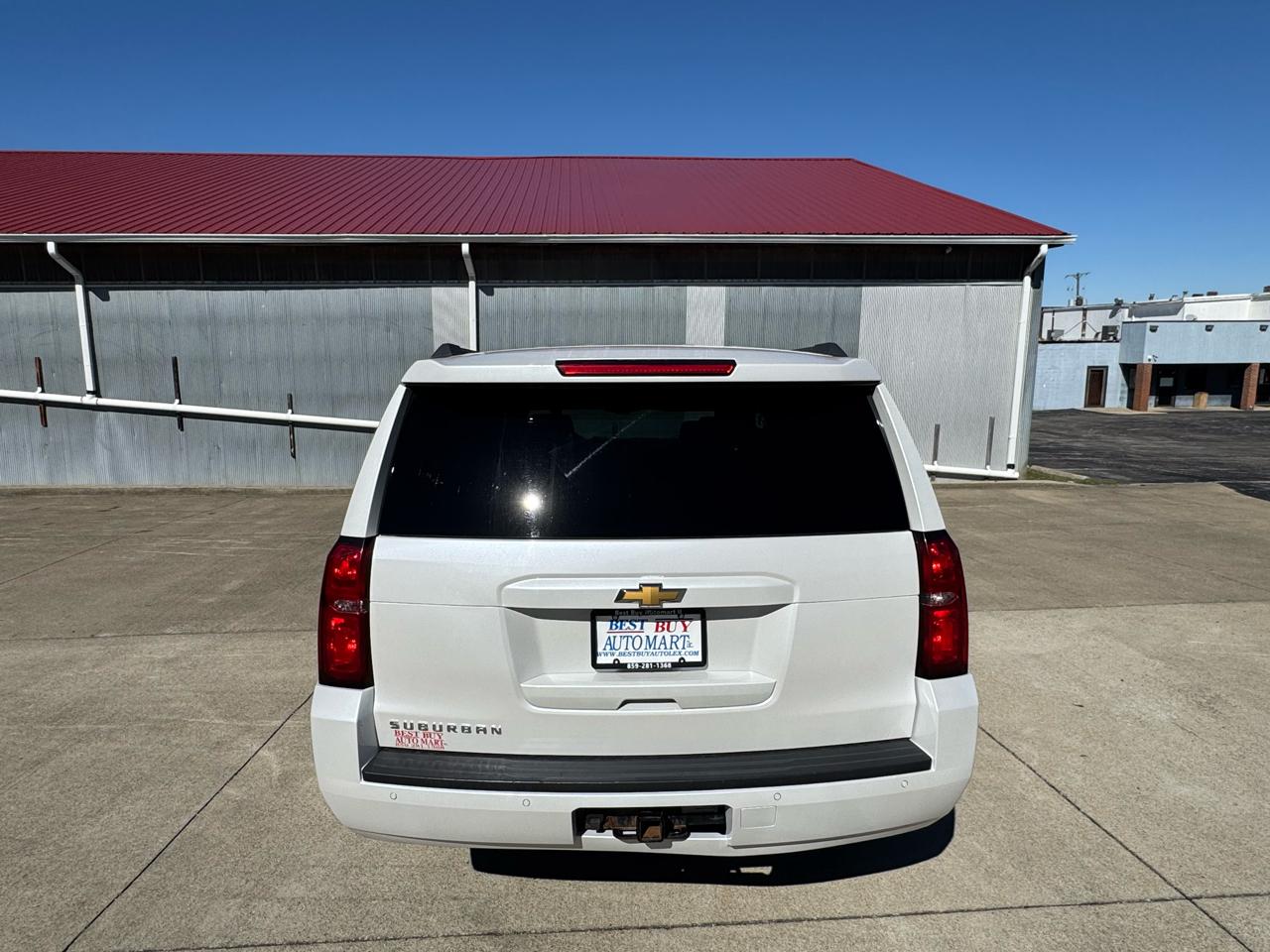 Chevrolet Suburban LT 4WD 2016