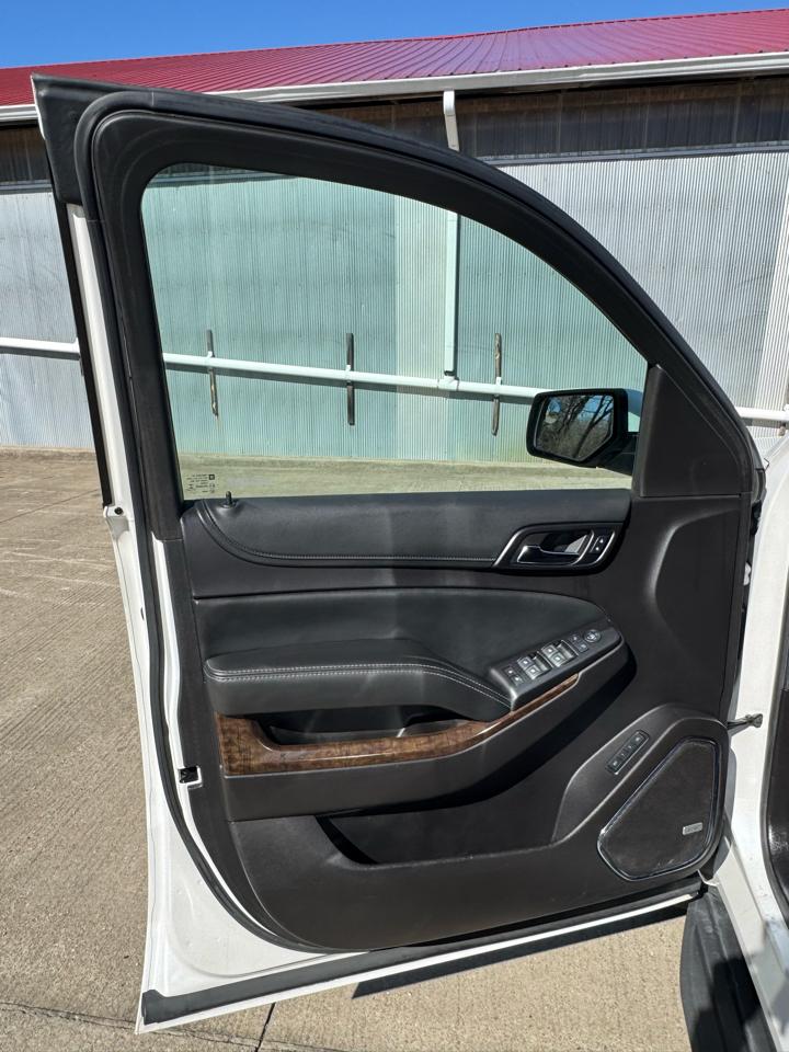 Chevrolet Suburban LT 4WD 2016