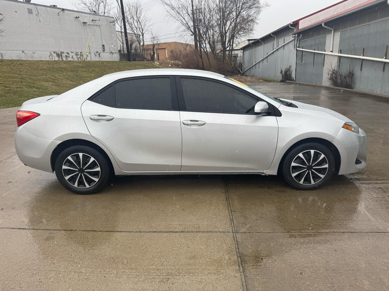 Toyota Corolla L CVT 2018