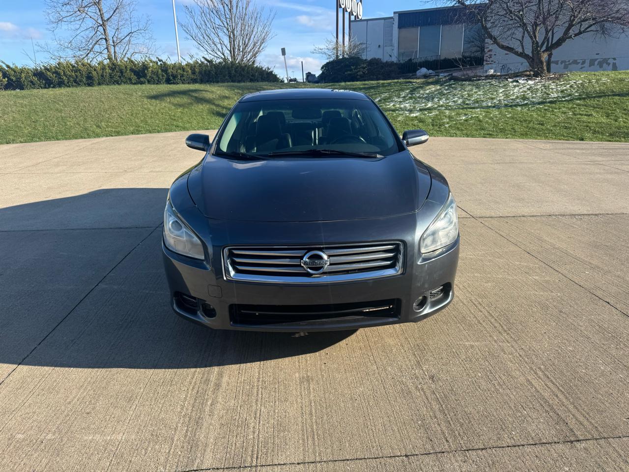 Nissan Maxima SV 2013