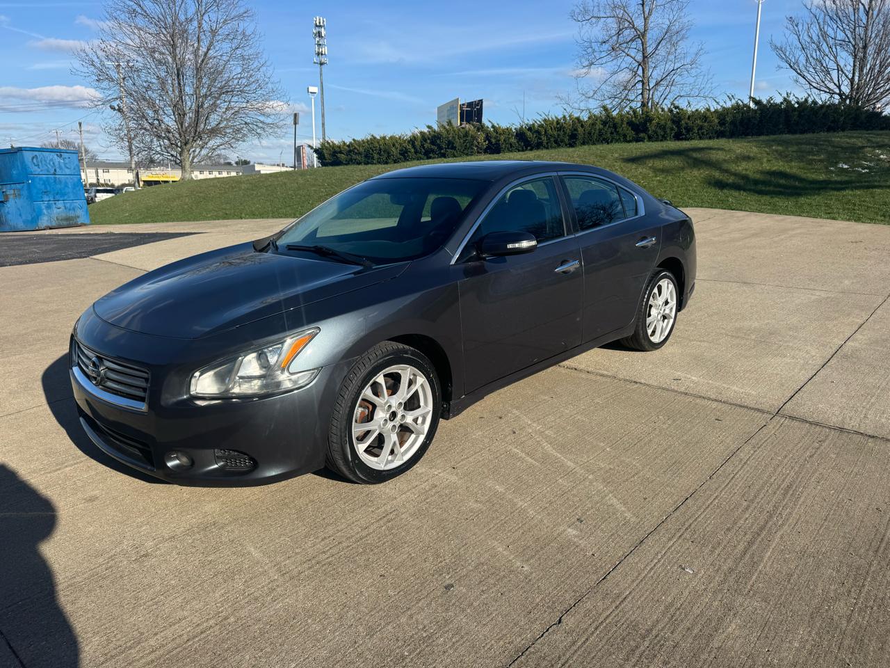 Nissan Maxima SV 2013