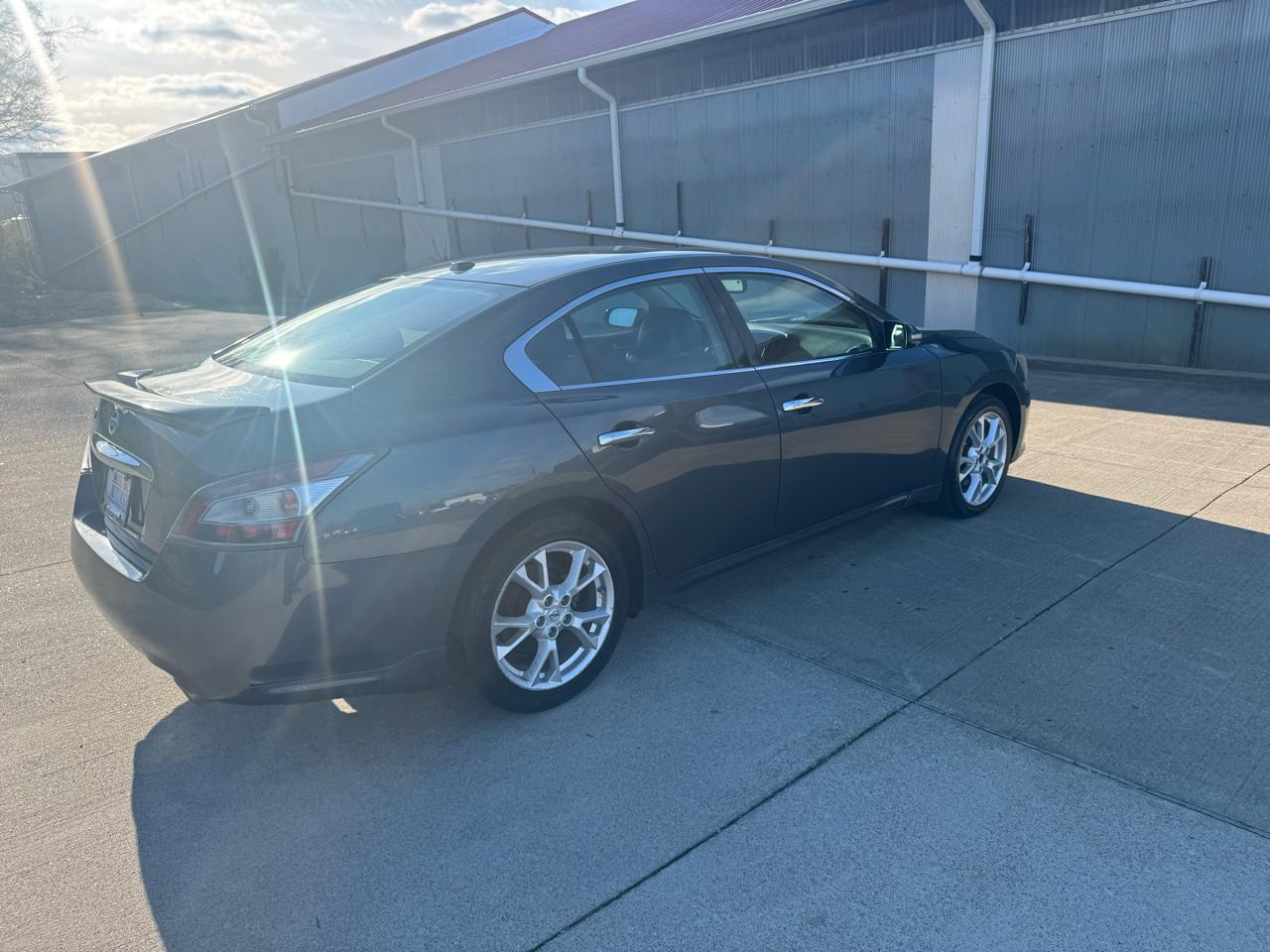 Nissan Maxima SV 2013