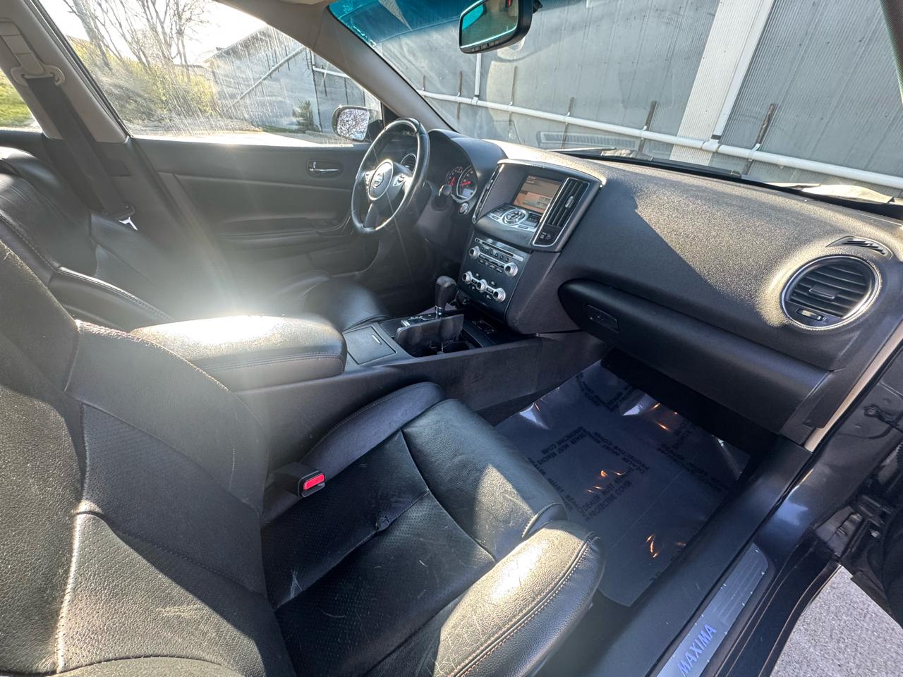 Nissan Maxima SV 2013