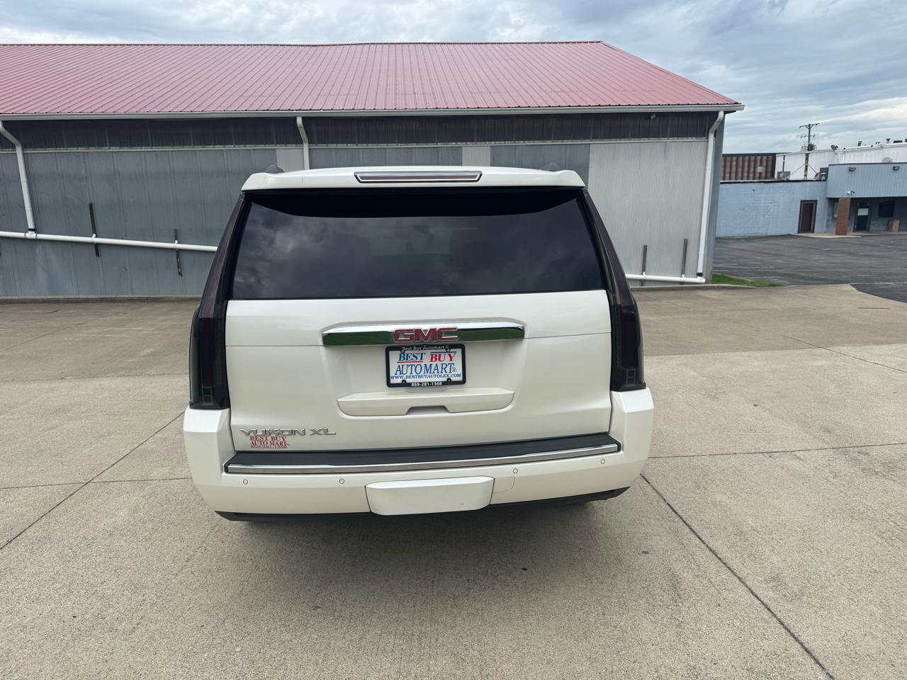 GMC Yukon Denali XL 4WD 2015