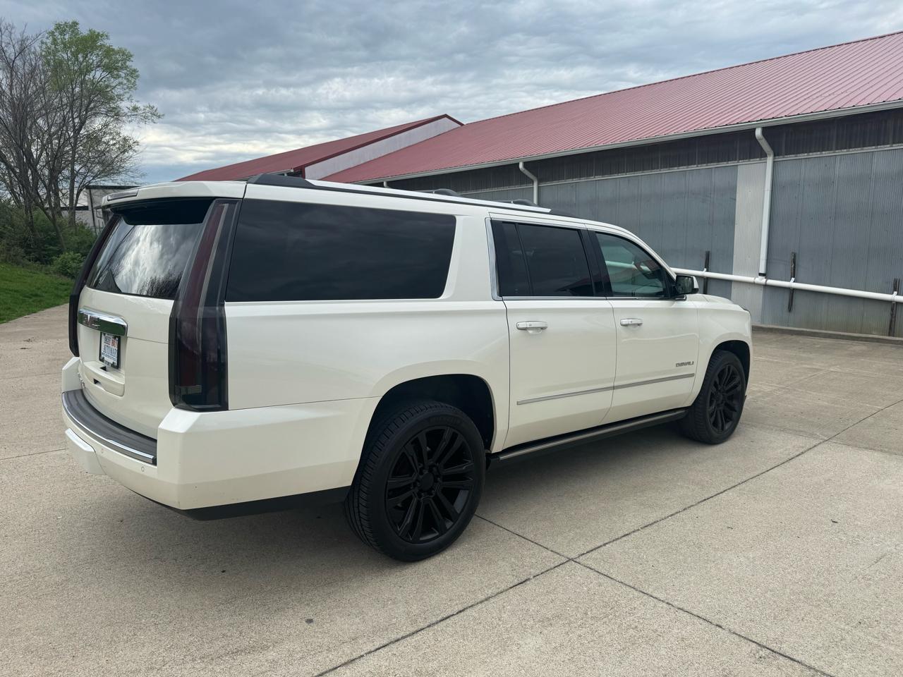 GMC Yukon Denali XL 4WD 2015