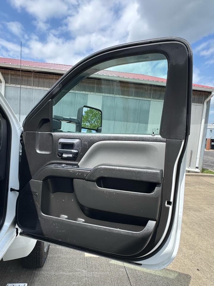 Chevrolet Silverado Medium Duty  2019