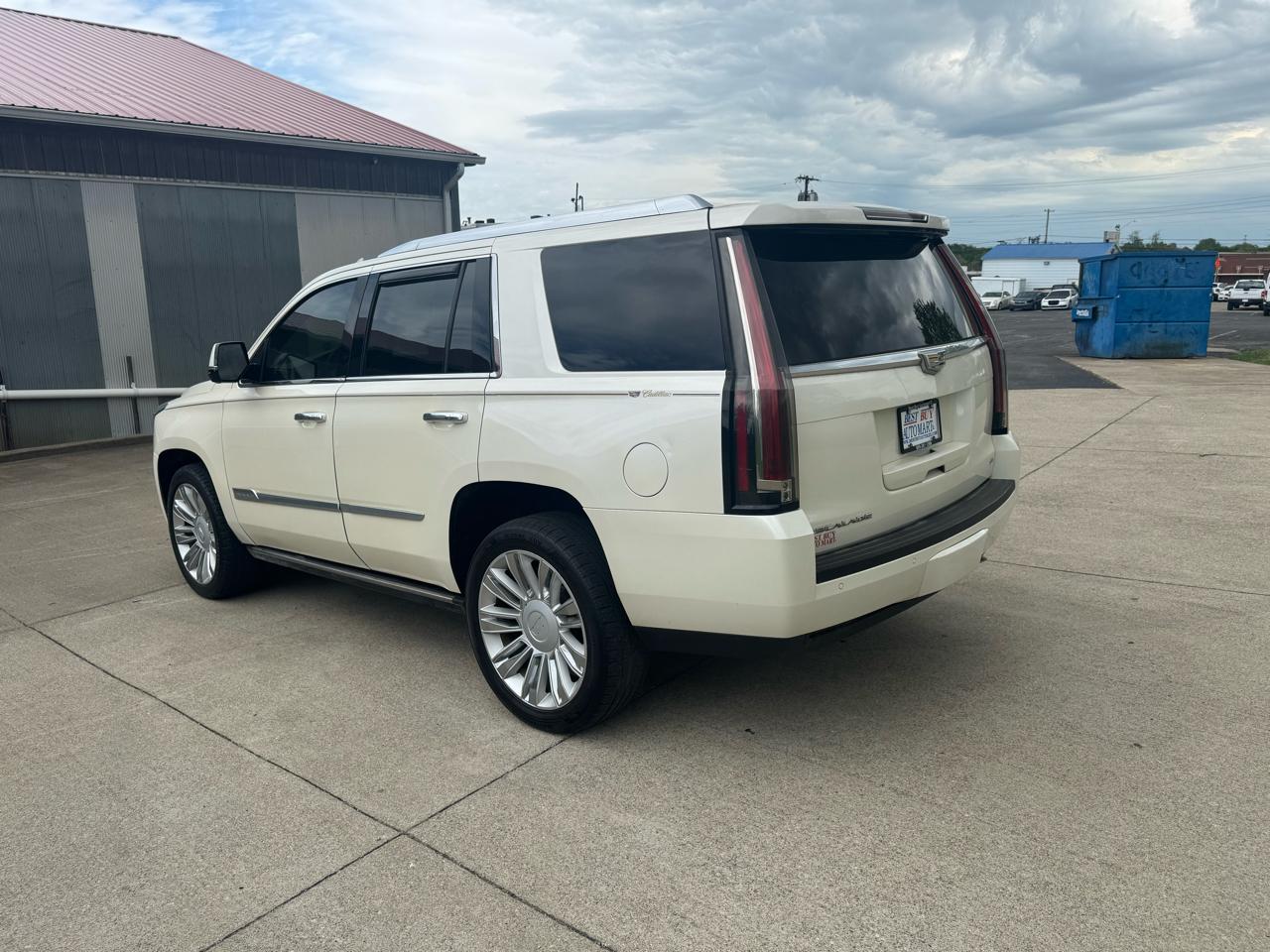 Cadillac Escalade Platinum 4WD 2015