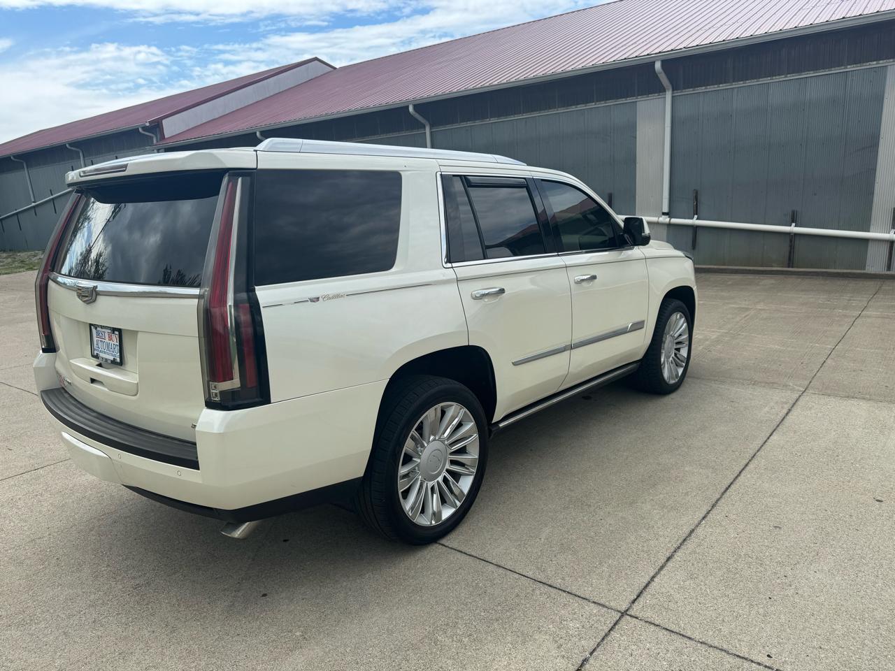 Cadillac Escalade Platinum 4WD 2015