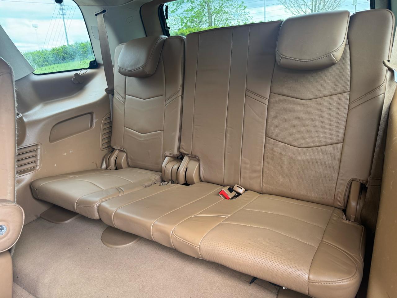 Cadillac Escalade Platinum 4WD 2015