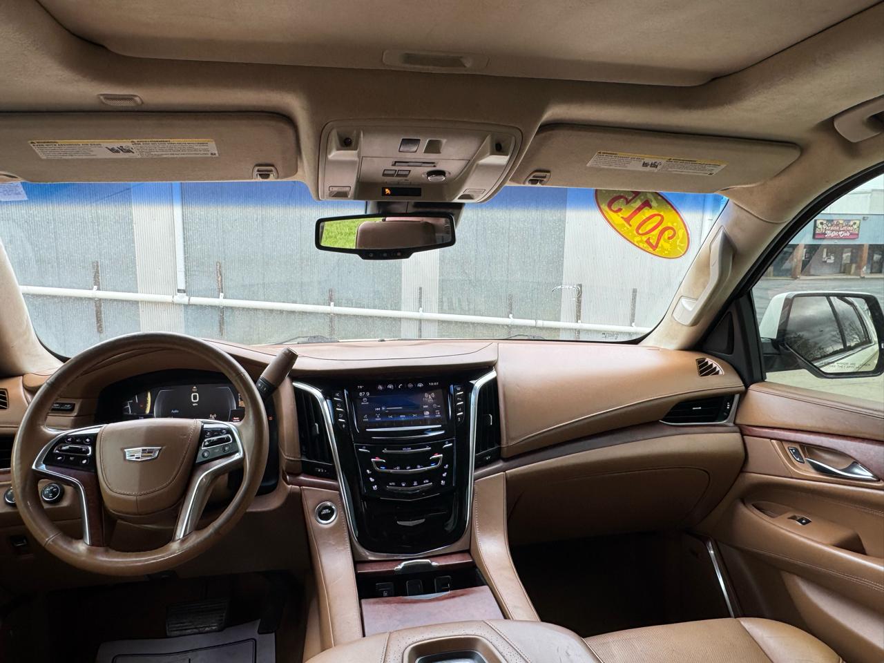 Cadillac Escalade Platinum 4WD 2015