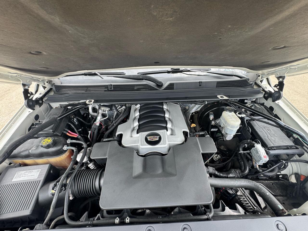 Cadillac Escalade Platinum 4WD 2015