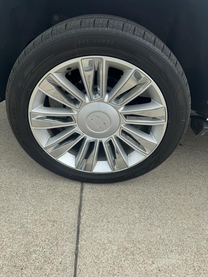 Cadillac Escalade Platinum 4WD 2015