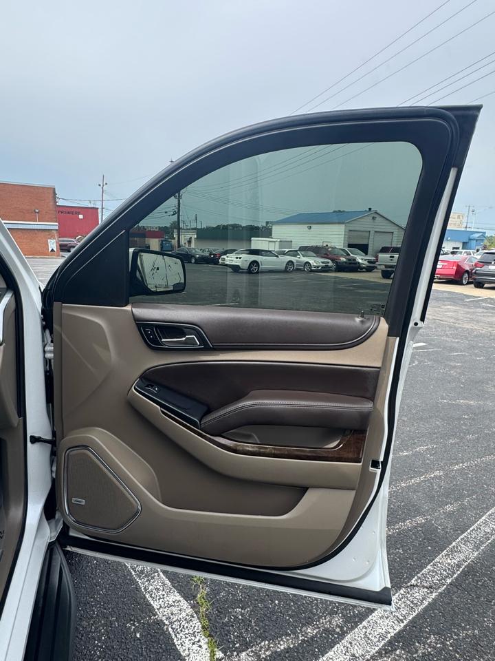 Chevrolet Suburban LT 4WD 2016