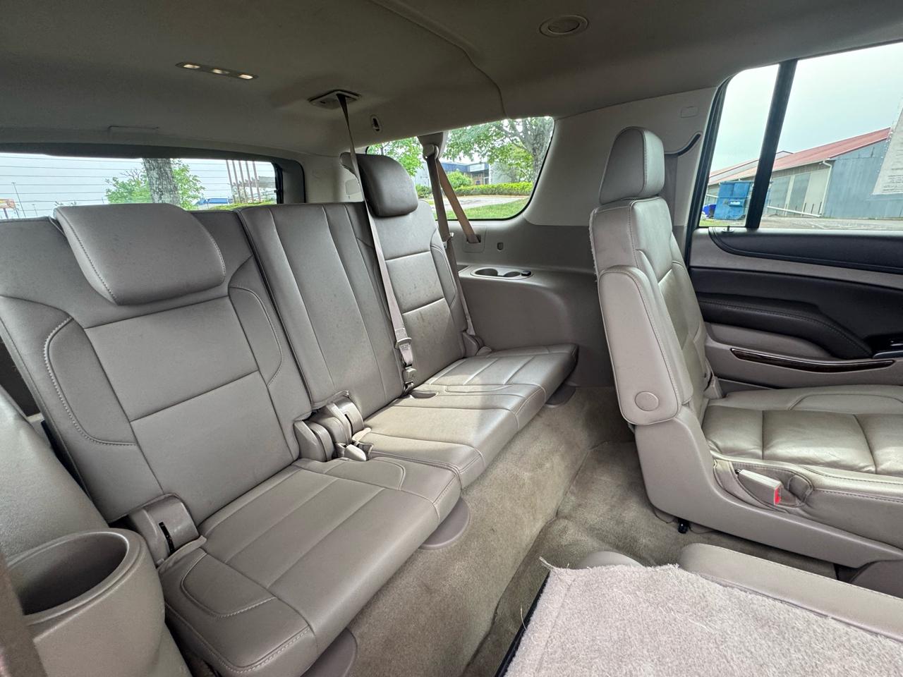 Chevrolet Suburban LT 4WD 2016