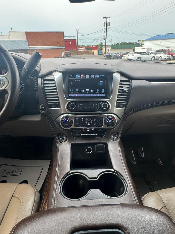 Chevrolet Suburban LT 4WD 2016