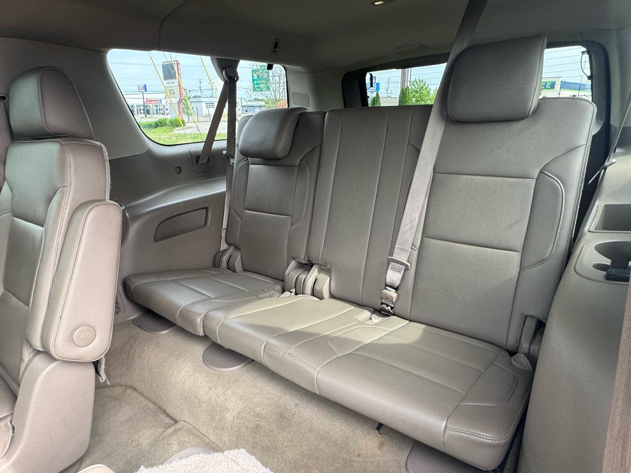 Chevrolet Suburban LT 4WD 2016