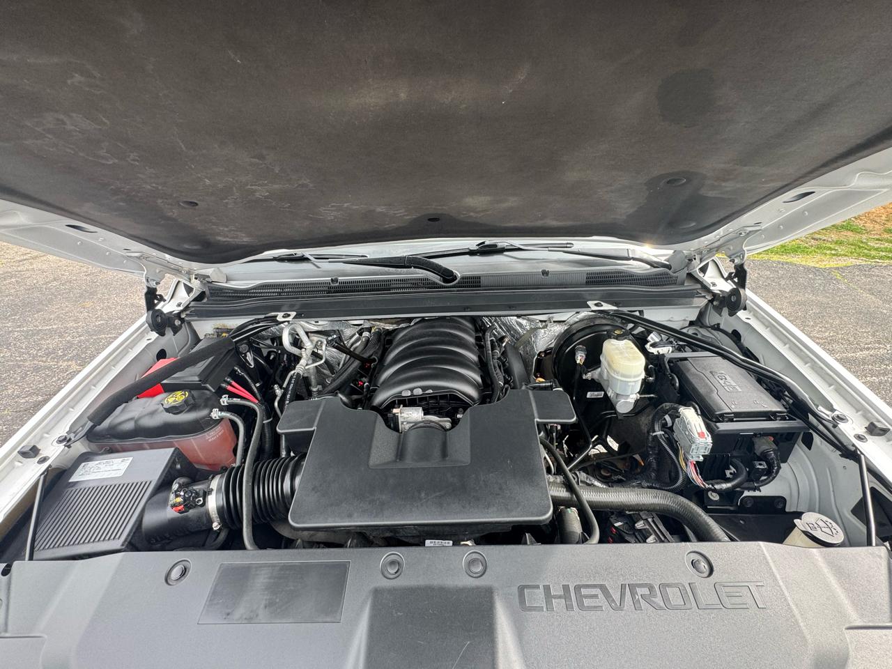 Chevrolet Suburban LT 4WD 2016