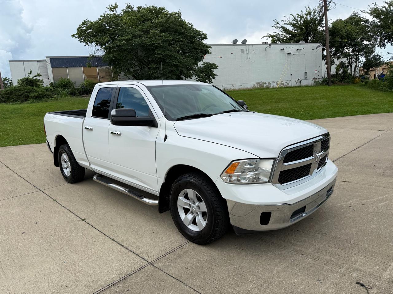 2016 RAM 1500 SLT Quad Cab 4WD