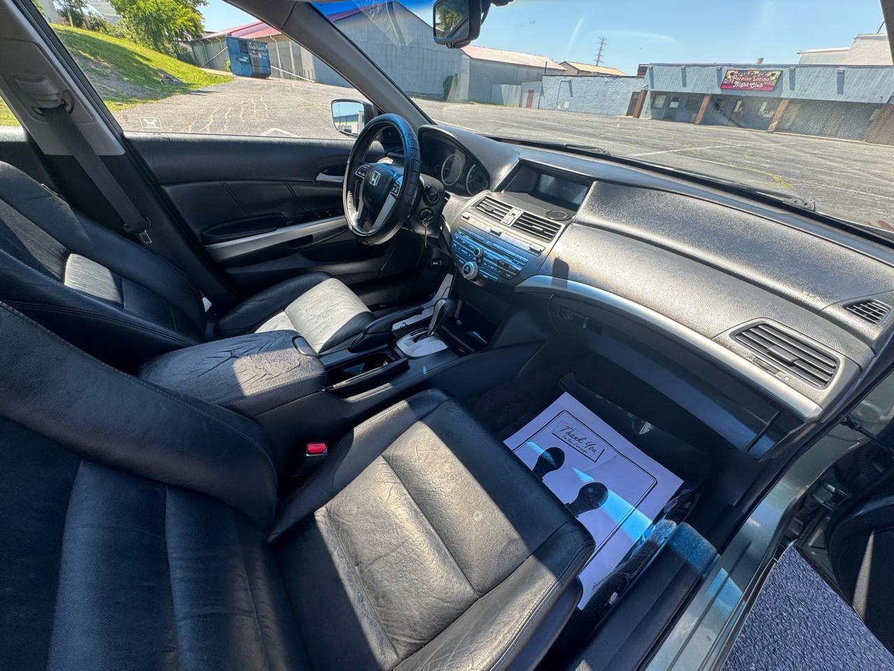 Honda Accord EX-L Sedan AT 2010