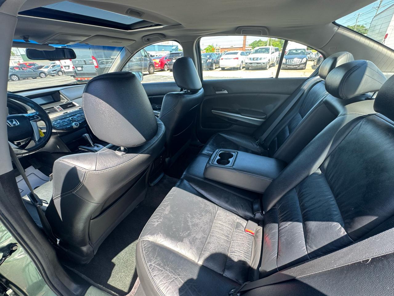 Honda Accord EX-L Sedan AT 2010