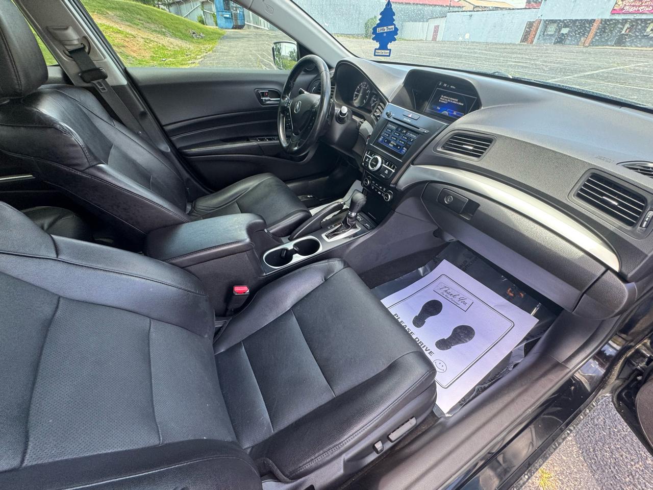 Acura ILX 8-Spd AT w/ Premium Package 2017