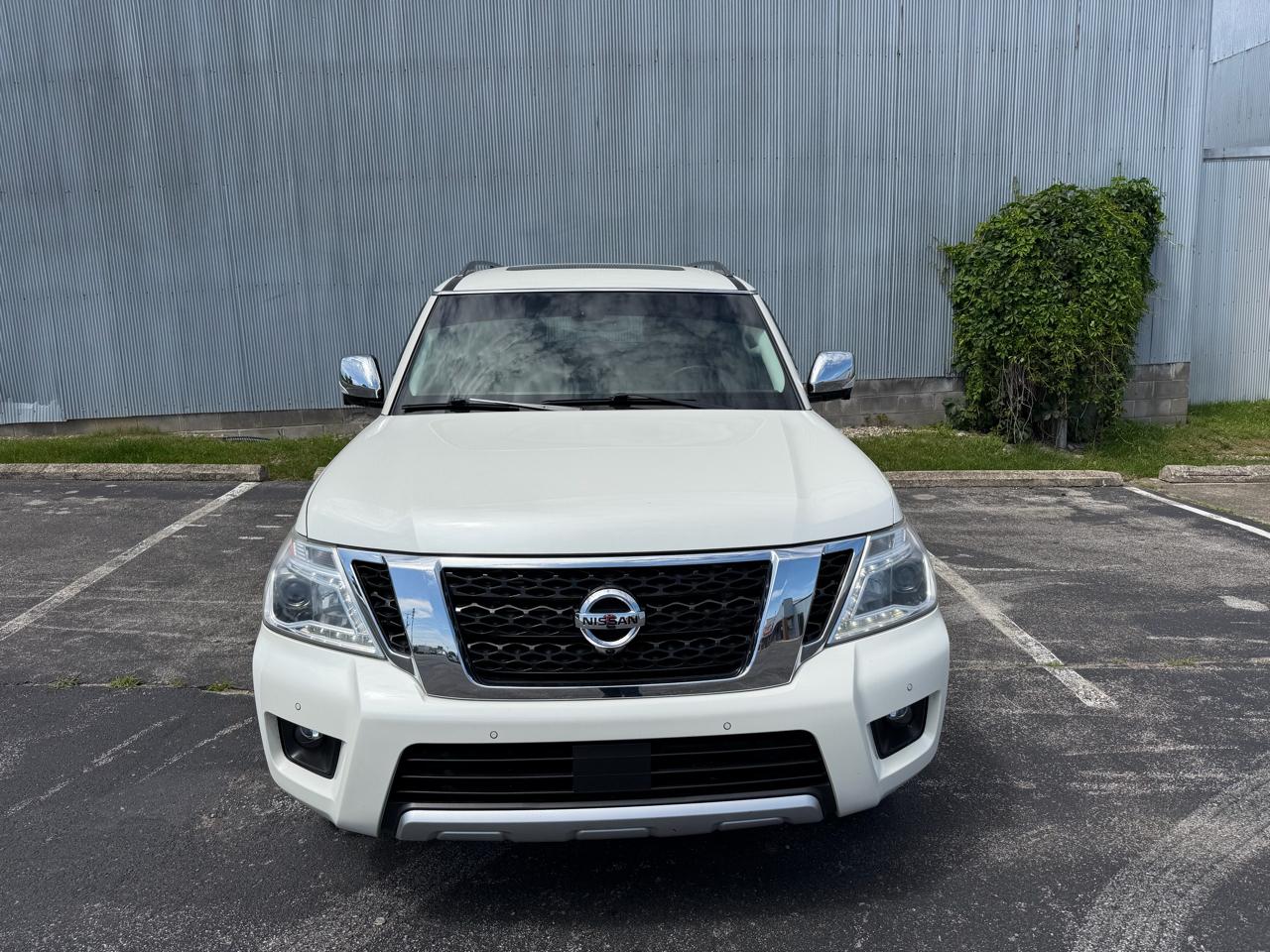 Nissan Armada Platinum AWD 2017