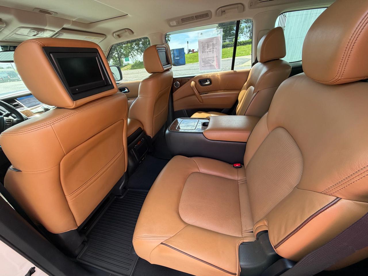 Nissan Armada Platinum AWD 2017