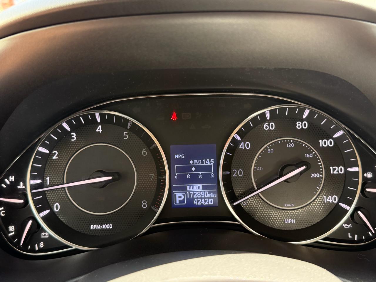 Nissan Armada Platinum AWD 2017