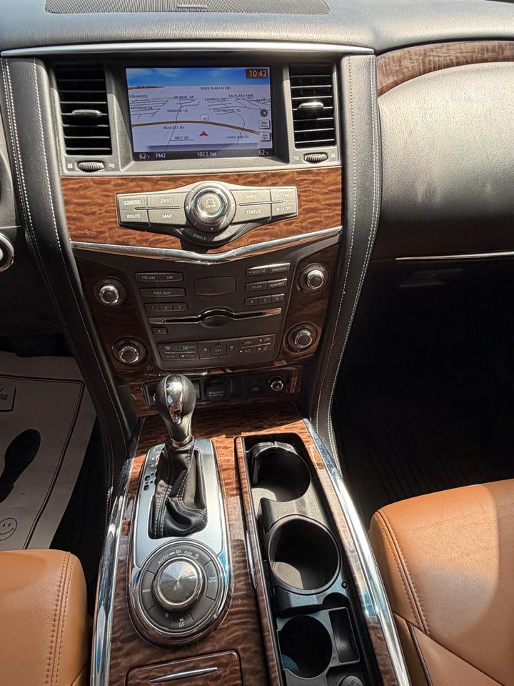 Nissan Armada Platinum AWD 2017