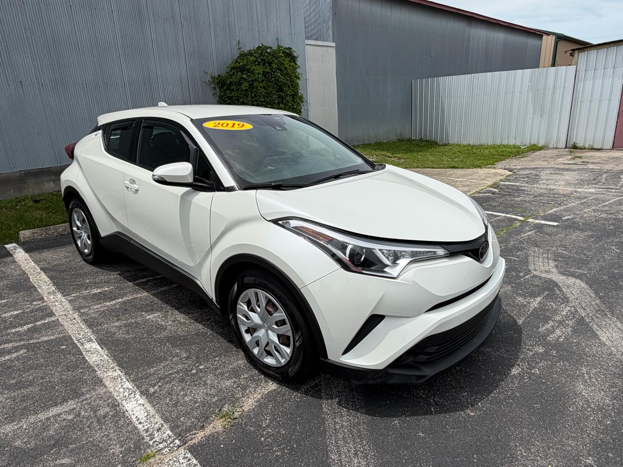 Toyota C-HR LE 2019