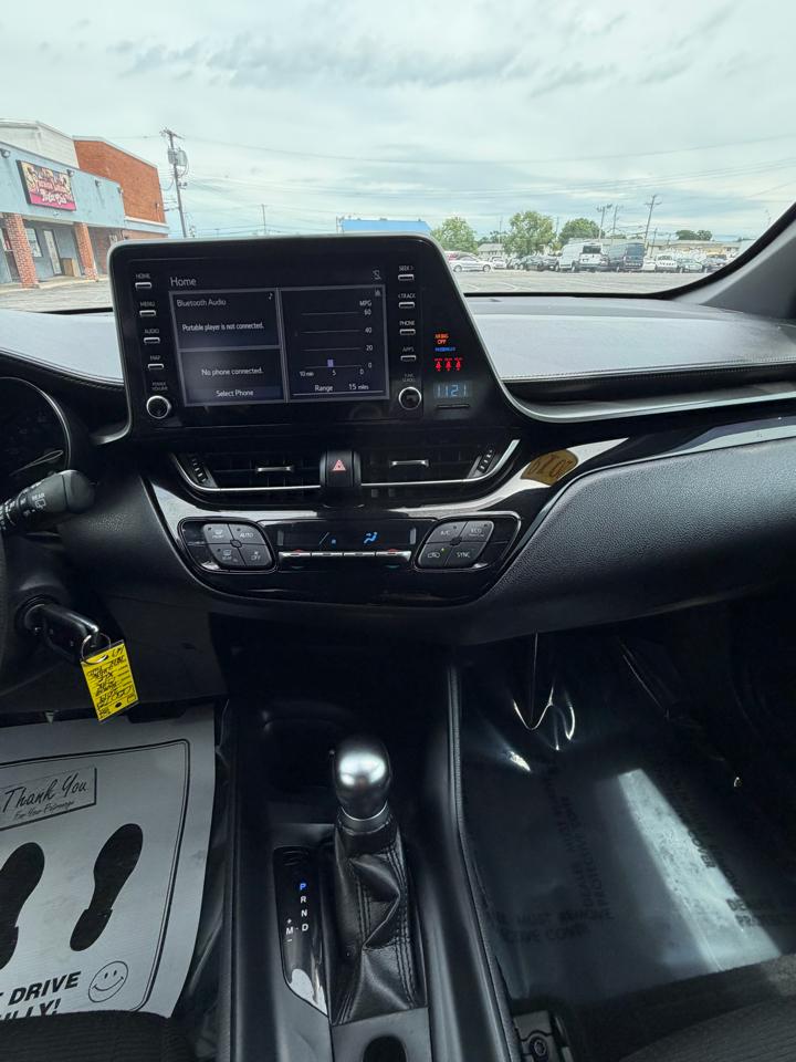 Toyota C-HR LE 2019
