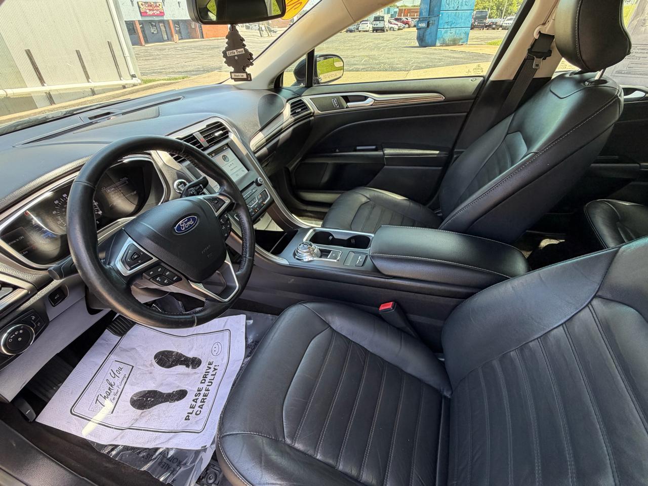 Ford Fusion SE 2017