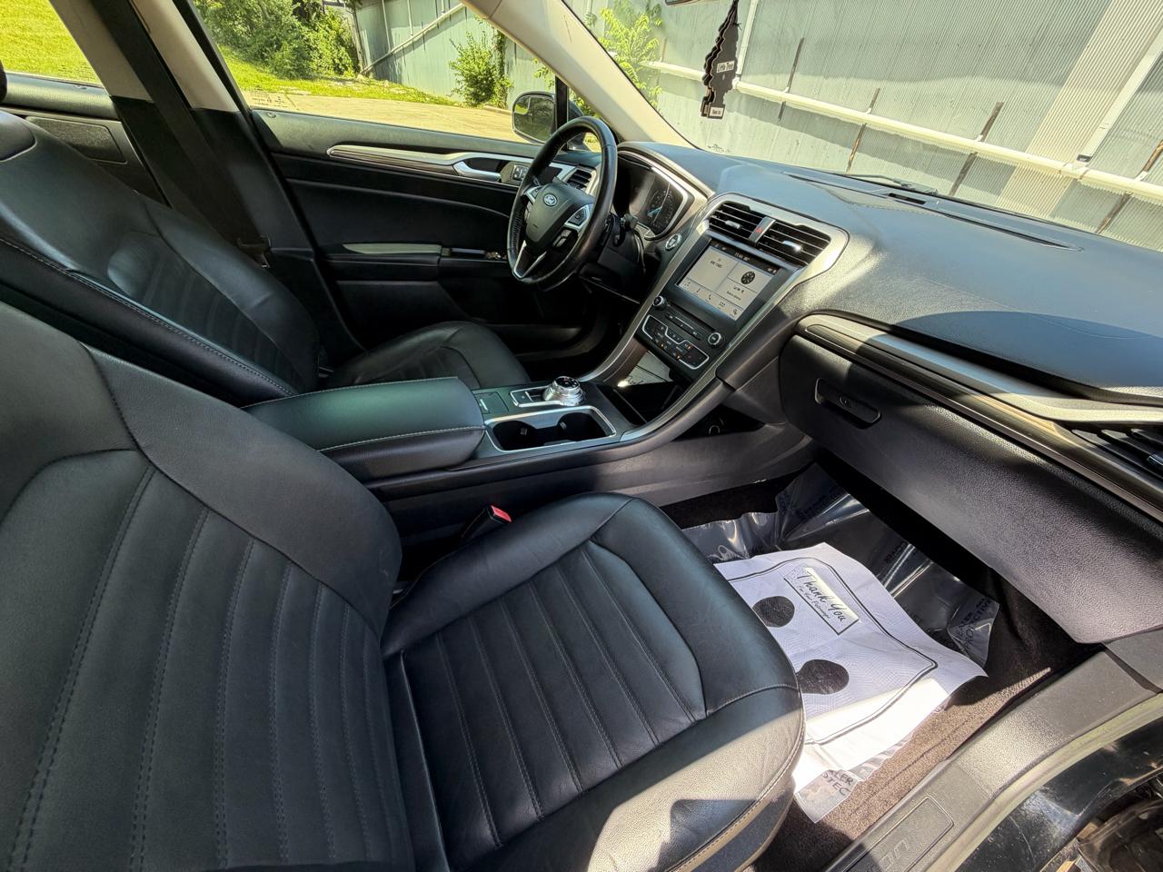 Ford Fusion SE 2017