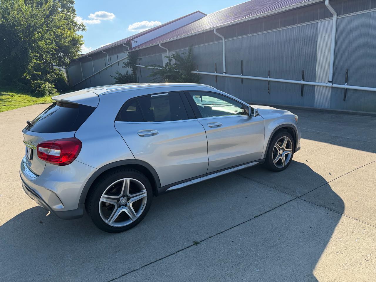 Mercedes-Benz GLA-Class GLA250 4MATIC 2015