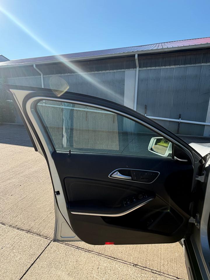 Mercedes-Benz GLA-Class GLA250 4MATIC 2015