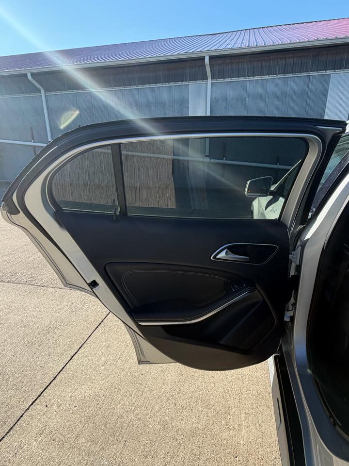 Mercedes-Benz GLA-Class GLA250 4MATIC 2015